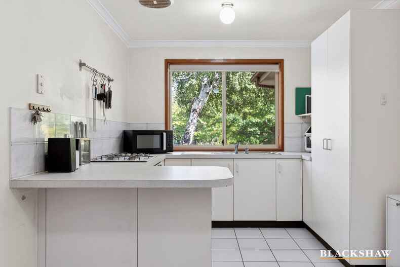 69 Pockett Avenue Banks