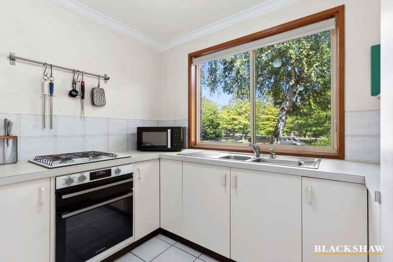 69 Pockett Avenue Banks