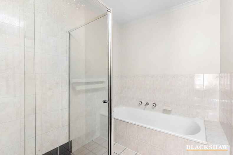 69 Pockett Avenue Banks