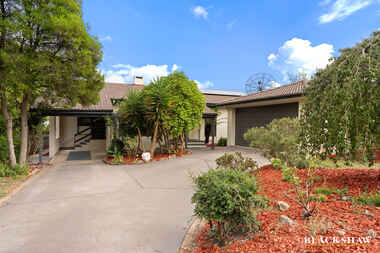 6 Shore Place Weston