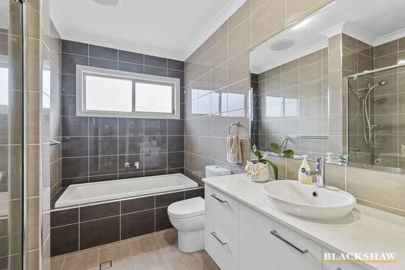 4 Gosse Place Sunshine Bay 4 Gosse Place Sunshine Bay