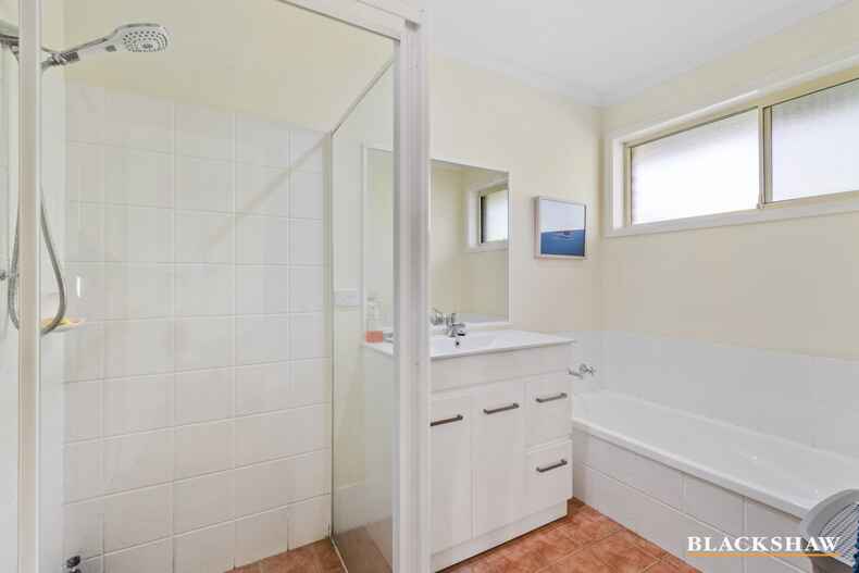 3 Currell Close Malua Bay