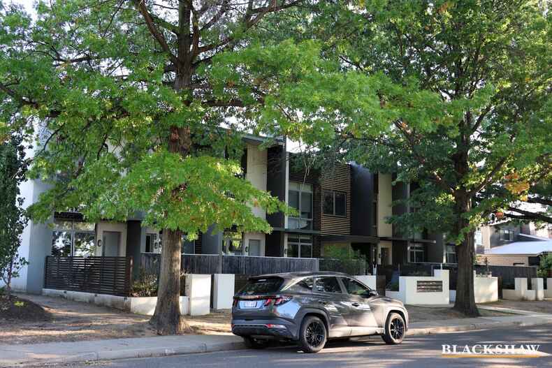9/90 Blacket Street Downer