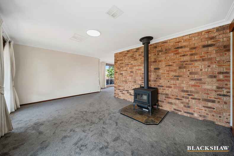 3 Crinoline Street Crestwood