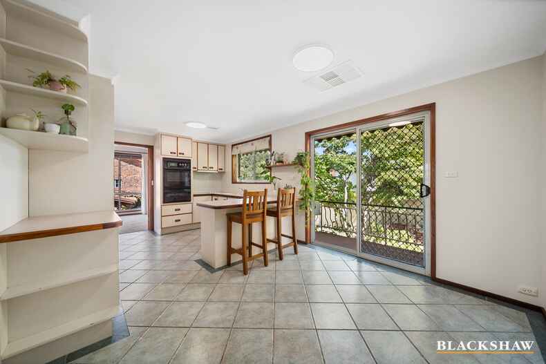 3 Crinoline Street Crestwood