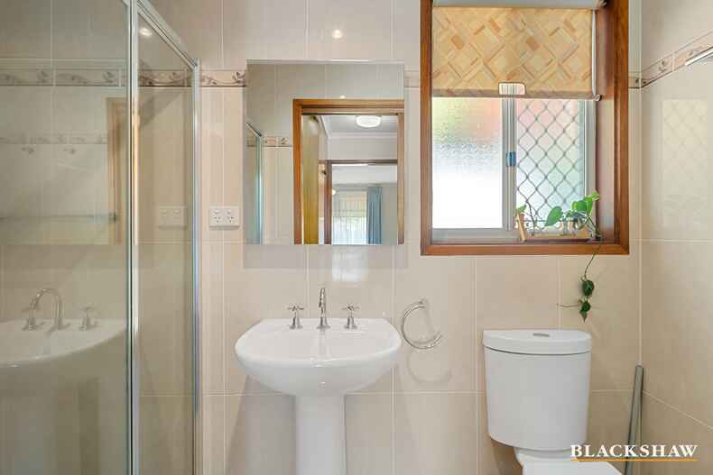 3 Crinoline Street Crestwood