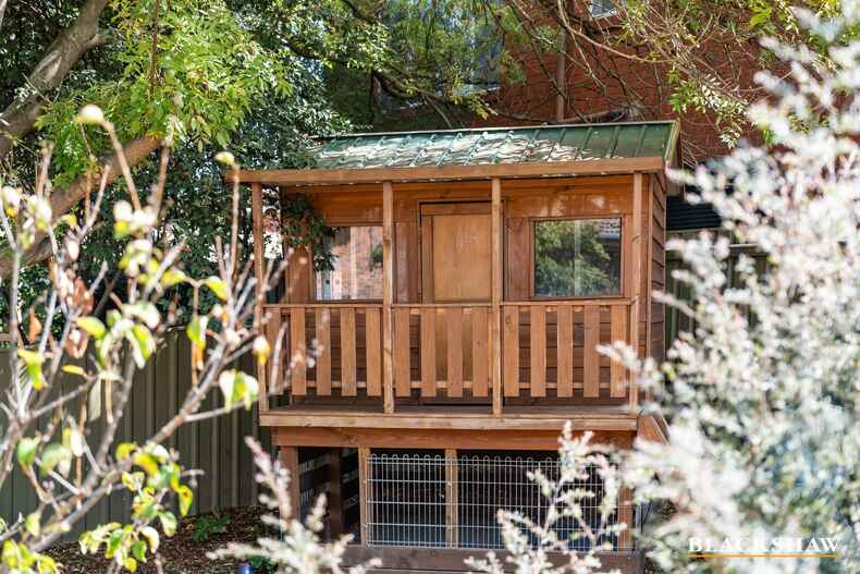 3 Crinoline Street Crestwood