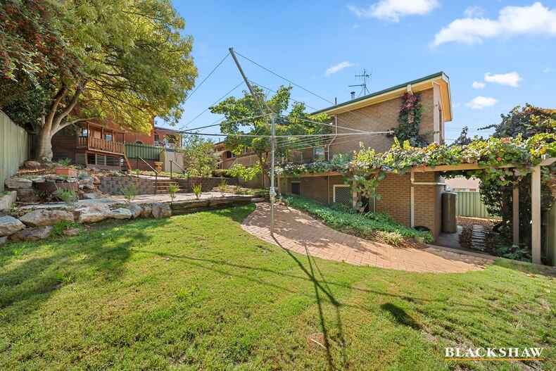 3 Crinoline Street Crestwood