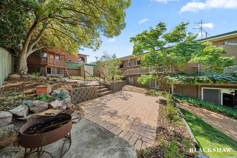 3 Crinoline Street Crestwood