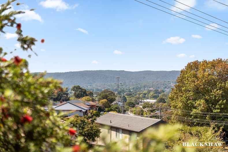 3 Crinoline Street Crestwood