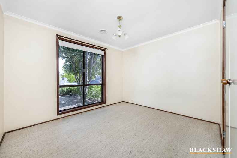 14 Heagney Crescent Chisholm