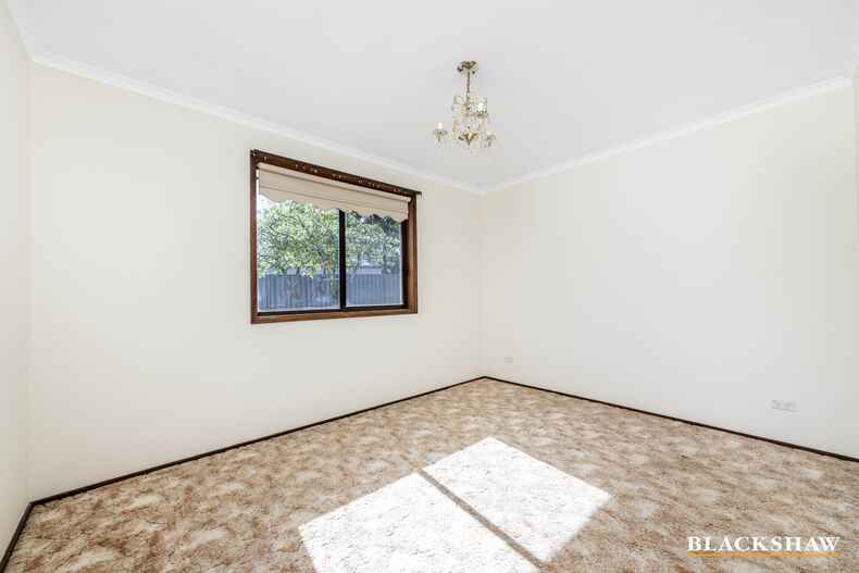 14 Heagney Crescent Chisholm