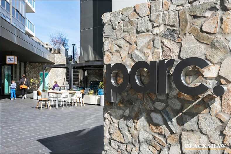 25/2 Henshall Way Macquarie