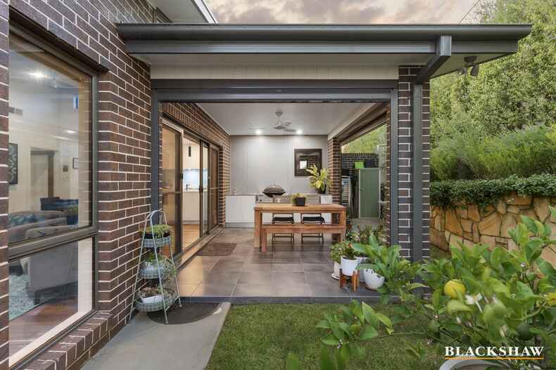 2/5 Dalrymple Street Narrabundah