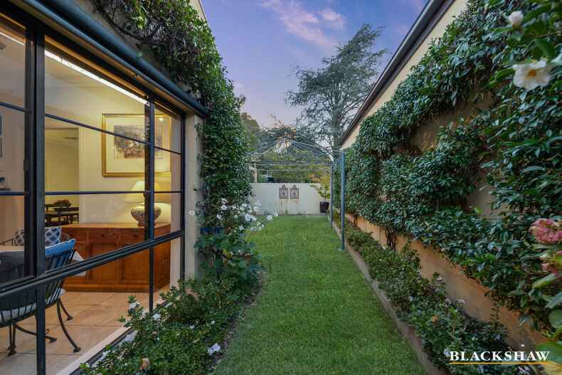 56 Strzelecki Crescent Narrabundah 56 Strzelecki Crescent Narrabundah