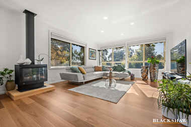 8 Hutchison Crescent Kambah