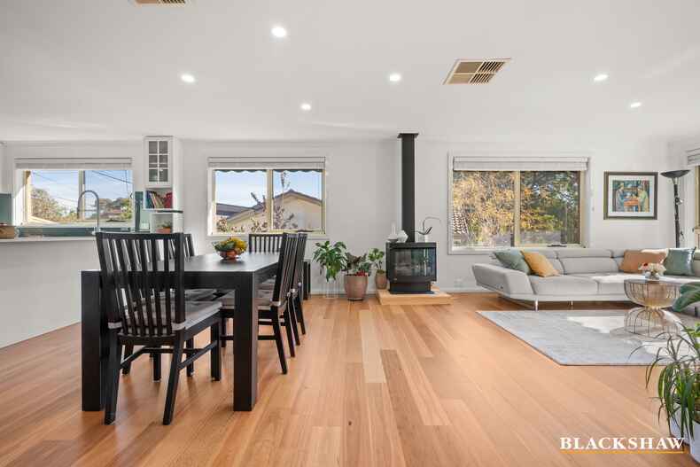 8 Hutchison Crescent Kambah