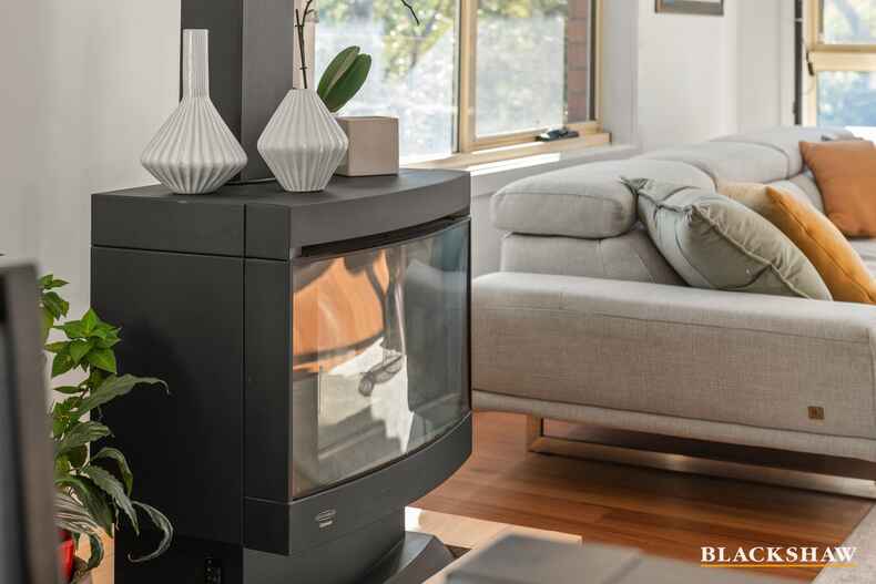 8 Hutchison Crescent Kambah