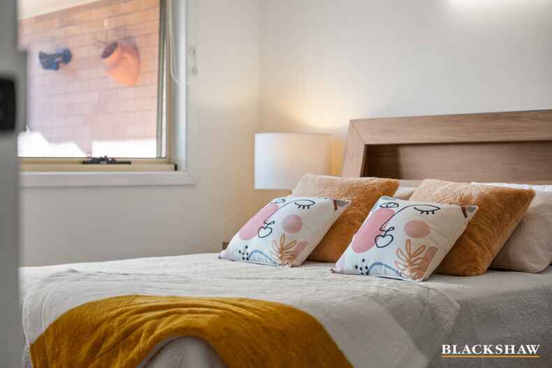 8 Hutchison Crescent Kambah