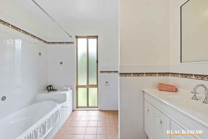 9 Yarimup Place Moruya