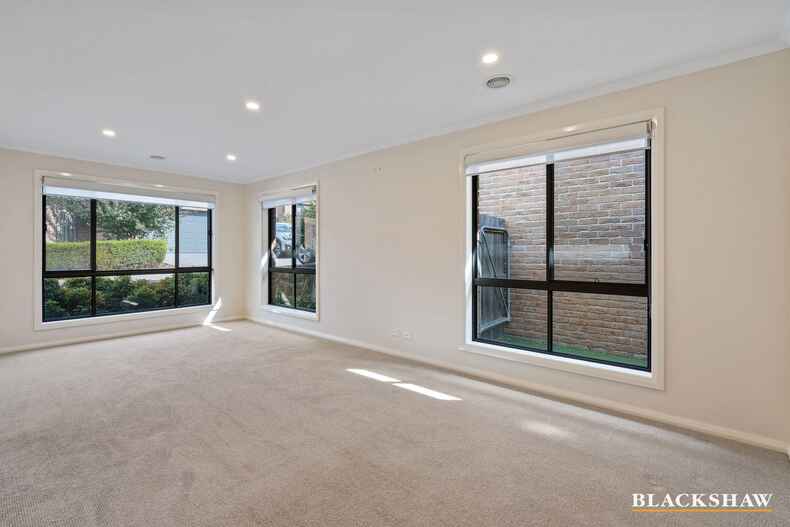 2/12 Redwater Place Amaroo 2/12 Redwater Place Amaroo