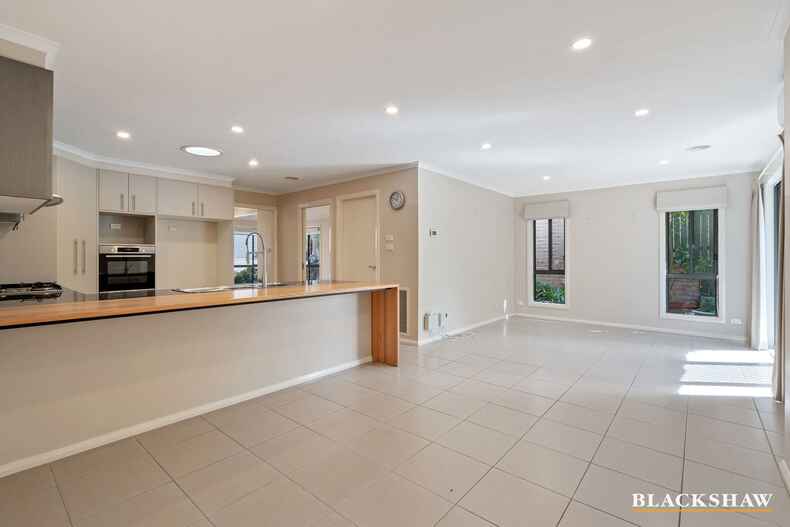 2/12 Redwater Place Amaroo 2/12 Redwater Place Amaroo