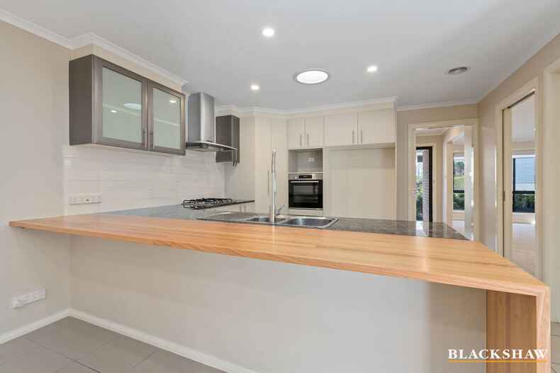 2/12 Redwater Place Amaroo 2/12 Redwater Place Amaroo