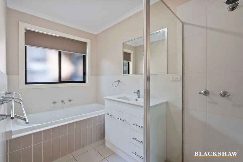 2/12 Redwater Place Amaroo 2/12 Redwater Place Amaroo