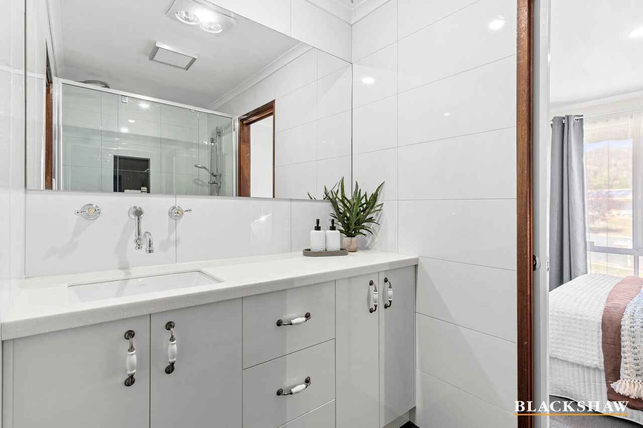 10 Mulder Place Banks