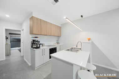 14/206 Pro Hart Avenue Strathnairn