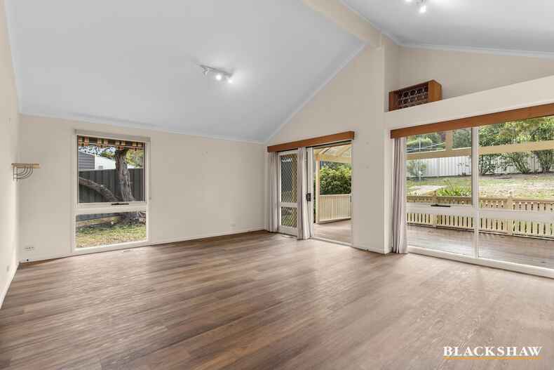 14 Crampton Place Fadden 14 Crampton Place Fadden