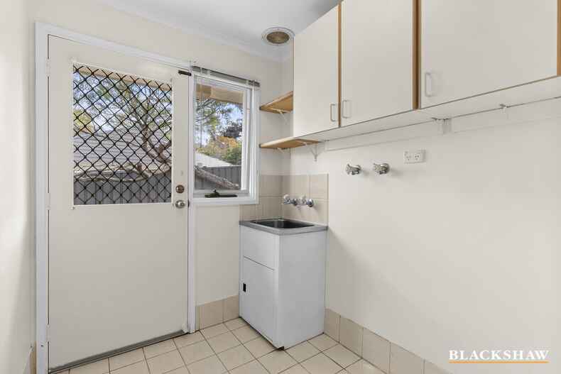 14 Crampton Place Fadden 14 Crampton Place Fadden