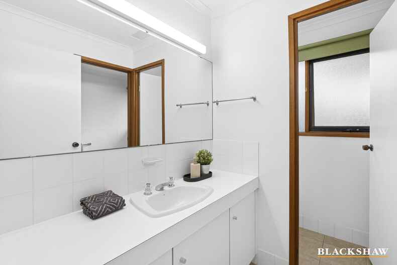 13 Gaunson Crescent Wanniassa