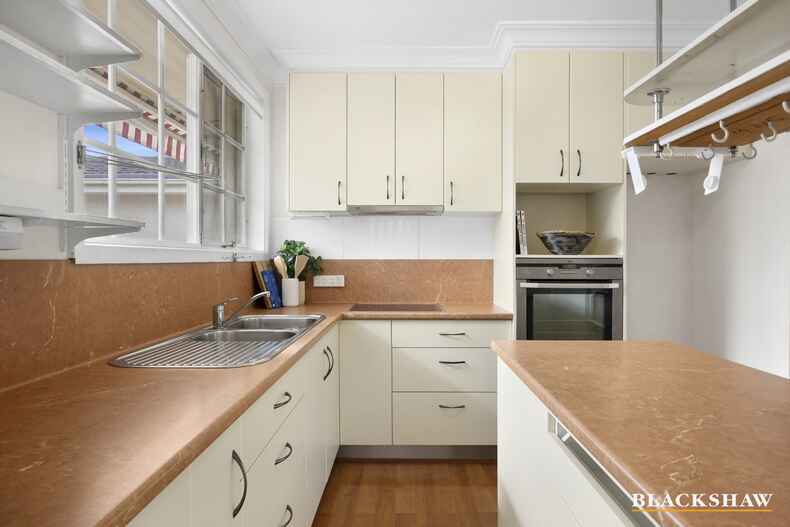 8 Ogilby Crescent Page 8 Ogilby Crescent Page