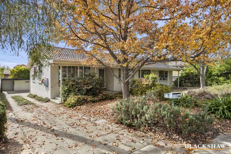 8 Ogilby Crescent Page 8 Ogilby Crescent Page