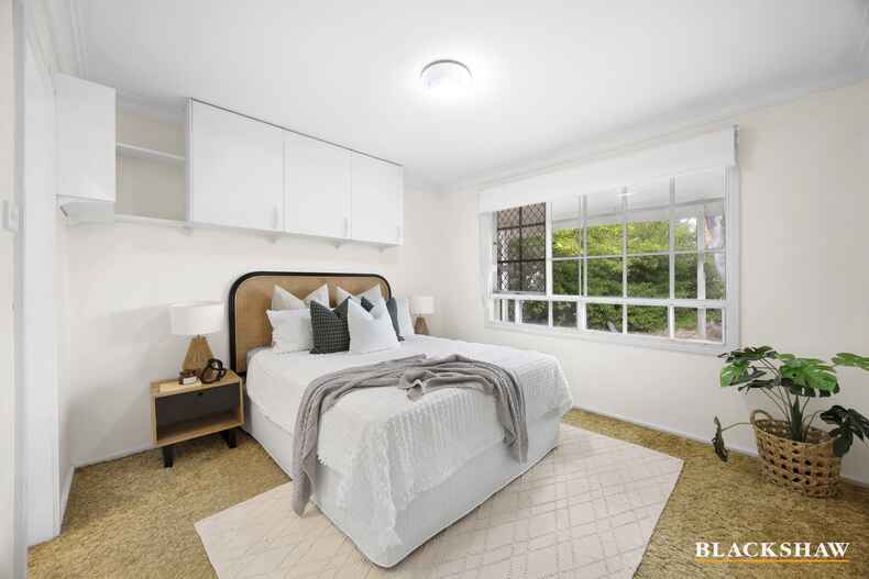 8 Ogilby Crescent Page 8 Ogilby Crescent Page