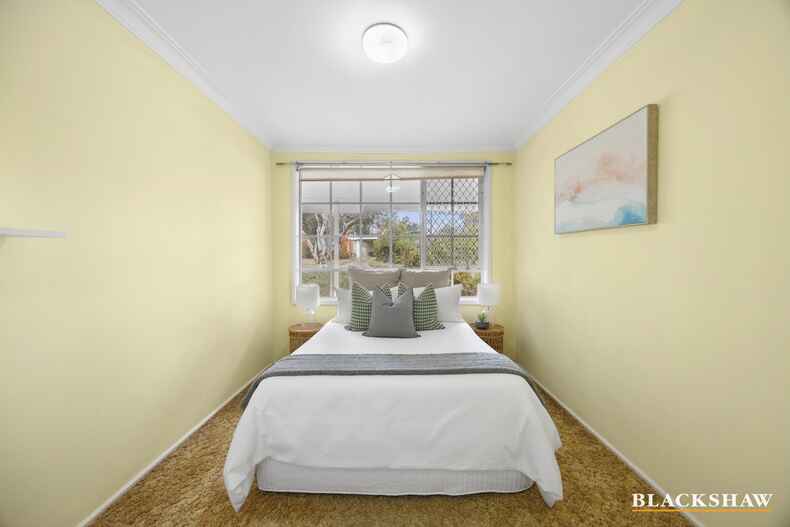 8 Ogilby Crescent Page 8 Ogilby Crescent Page