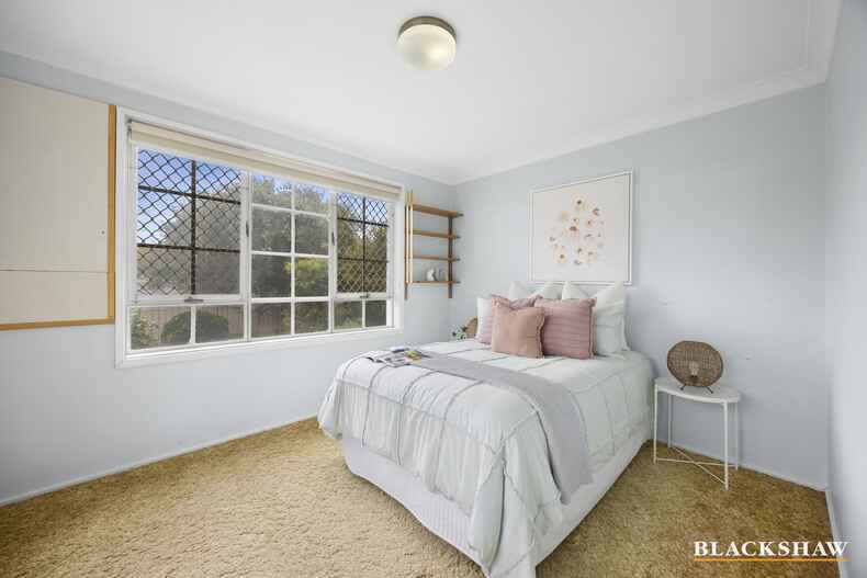 8 Ogilby Crescent Page 8 Ogilby Crescent Page