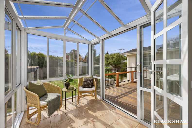 8 Ogilby Crescent Page 8 Ogilby Crescent Page