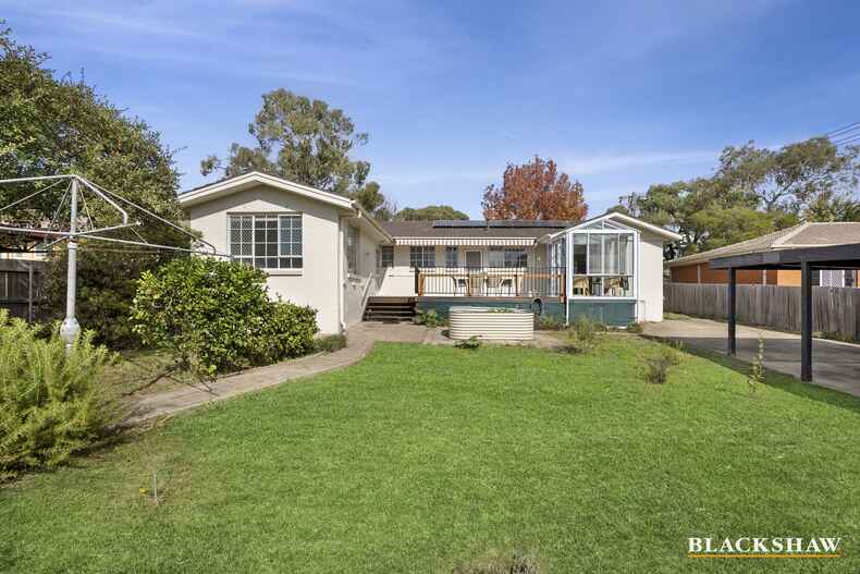 8 Ogilby Crescent Page 8 Ogilby Crescent Page