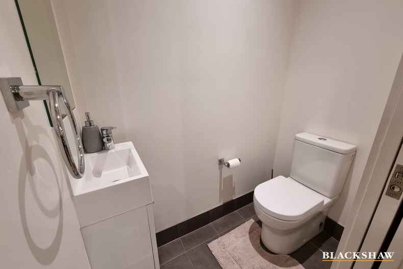 39/45 Athllon Drive Greenway