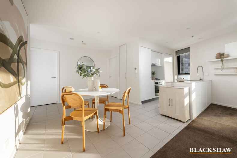 282/1 Anthony Rolfe Avenue Gungahlin 282/1 Anthony Rolfe Avenue Gungahlin