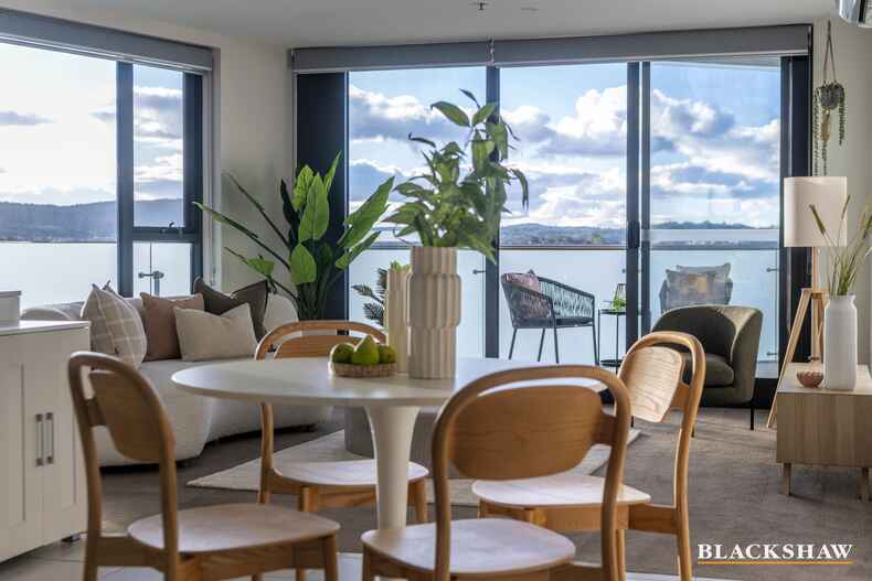 282/1 Anthony Rolfe Avenue Gungahlin 282/1 Anthony Rolfe Avenue Gungahlin