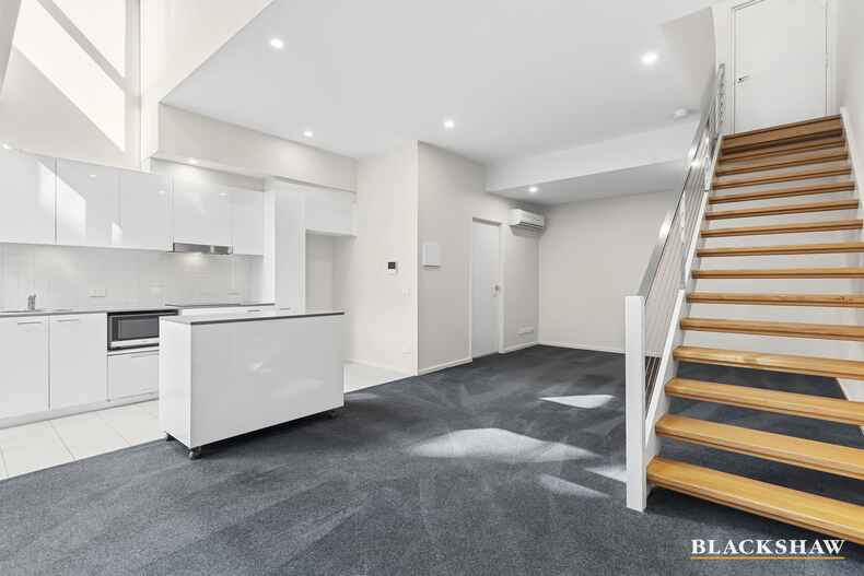 15/3 The Mews West  City