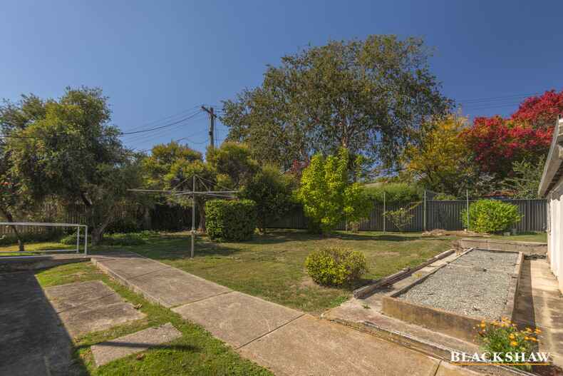 8 Cobb Crescent Ainslie 8 Cobb Crescent Ainslie