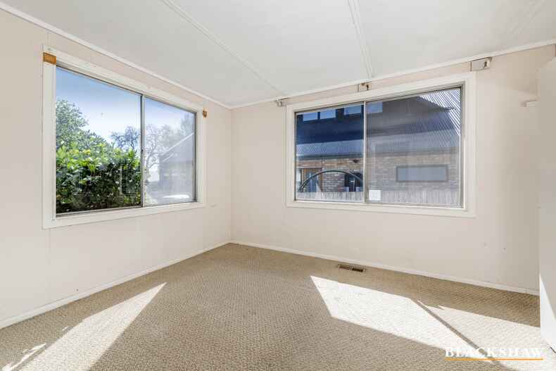 8 Cobb Crescent Ainslie 8 Cobb Crescent Ainslie