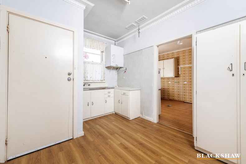 8 Cobb Crescent Ainslie 8 Cobb Crescent Ainslie