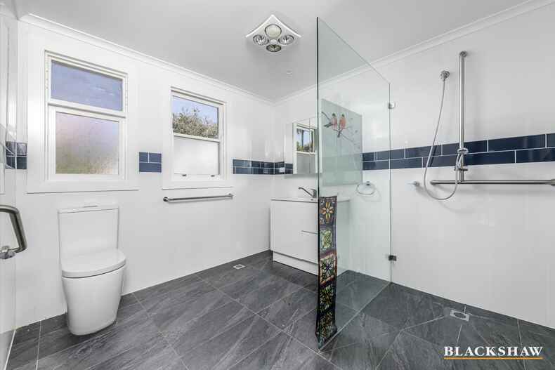 8 Cobb Crescent Ainslie 8 Cobb Crescent Ainslie