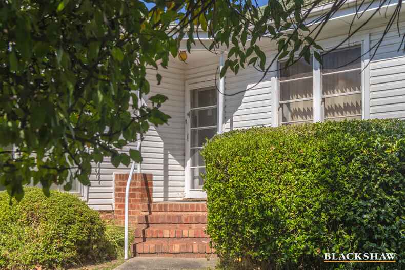 8 Cobb Crescent Ainslie 8 Cobb Crescent Ainslie