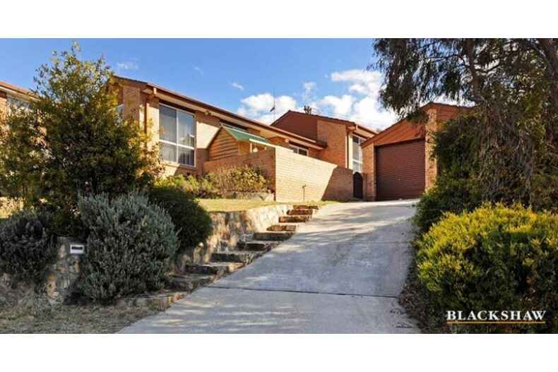 17 Conlon Crescent Theodore